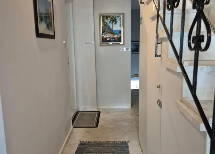 Blueroom * Χαλκίδα